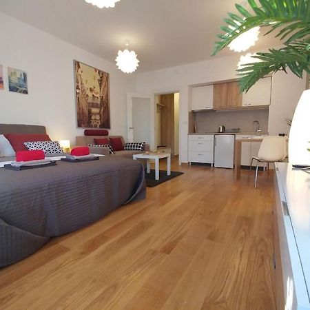Apartments Delta A Blok - Savada Beograd Ngoại thất bức ảnh